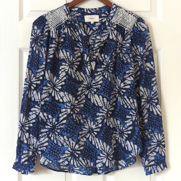 Xirena Aimi Batik Printed Smocked Shoulder Split Neck Popover Top Water Blue XS - Picture 1 of 13